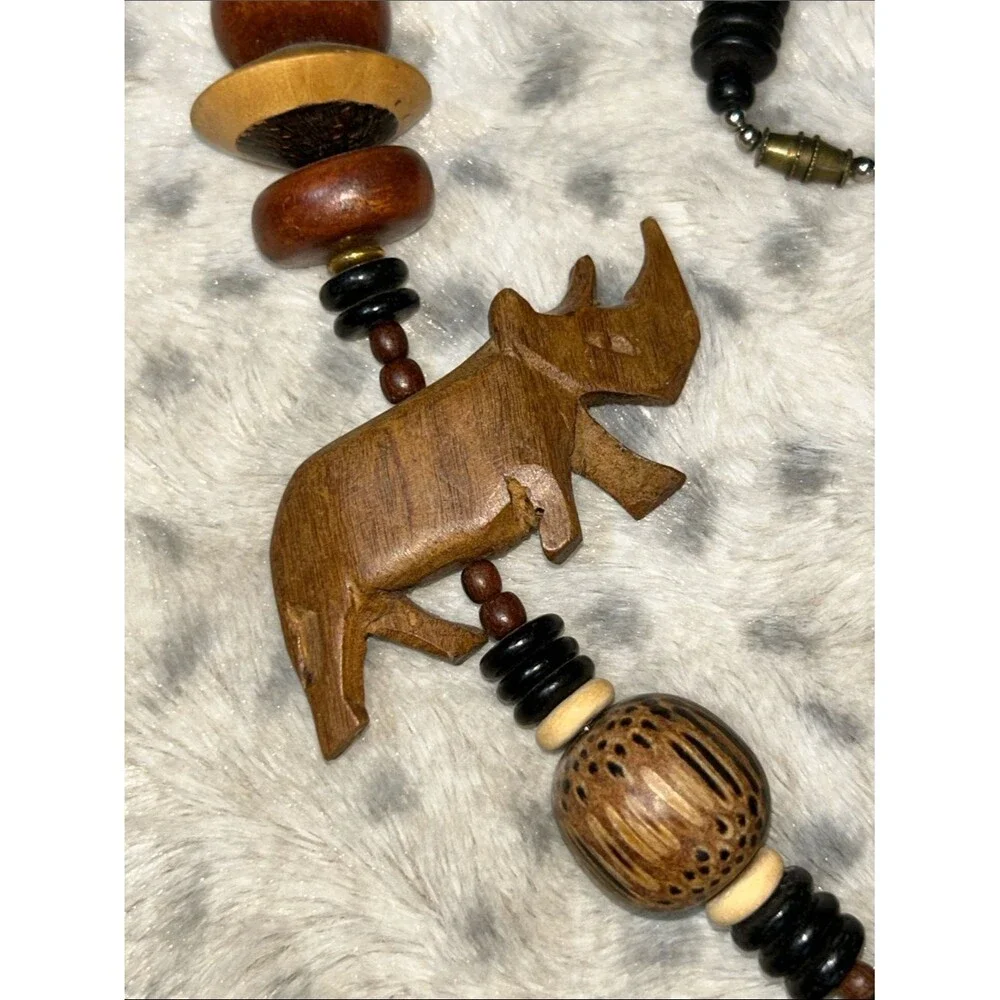 Handcrafted Vintage Wooden Animal Pendant Necklace - Women Jewelry EUC